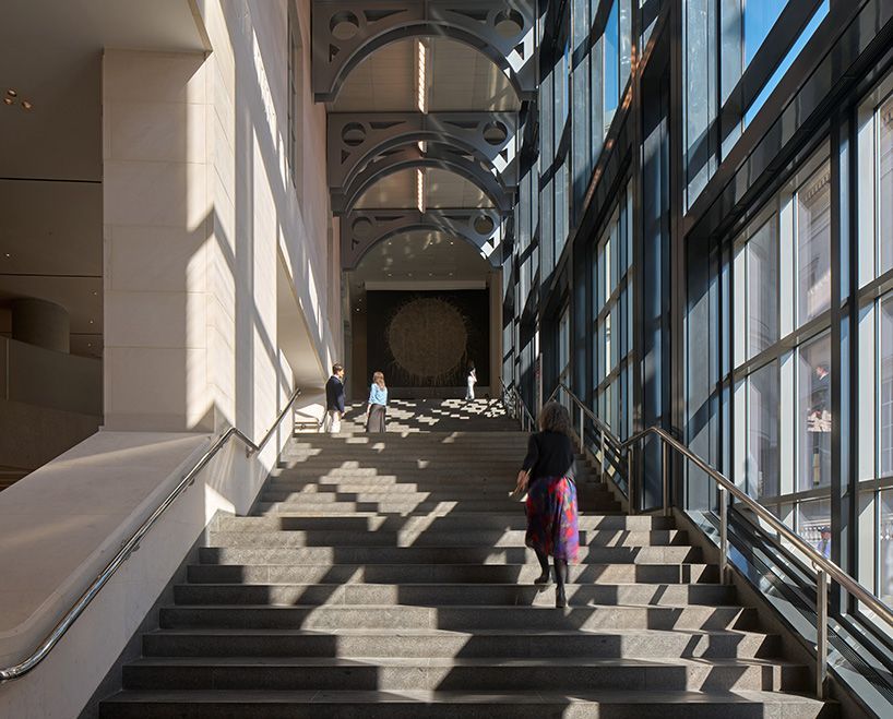 designboom (@designboom) on Twitter photo national gallery's (<a href="/NationalGallery/">National Gallery</a>) sainsbury wing reopens with transparent entrance by selldorf (<a href="/SelldorfArch/">Selldorf Architects</a>) in london
designboom.com/architecture/n… national gallery's (<a href="/NationalGallery/">National Gallery</a>) sainsbury wing reopens with transparent entrance by selldorf (<a href="/SelldorfArch/">Selldorf Architects</a>) in london
designboom.com/architecture/n…