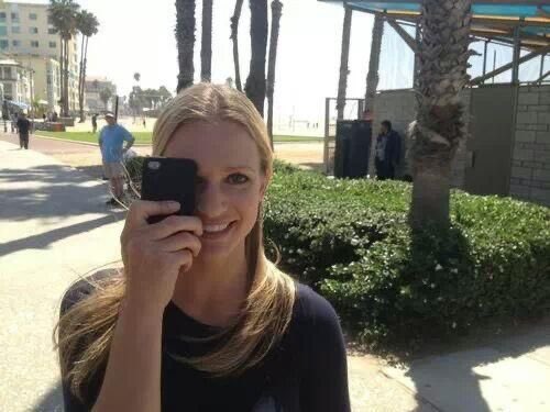 stllagibsons's tweet image. jennifer jareau’s camera roll
→ a thread! ᥫ᭡ 📸