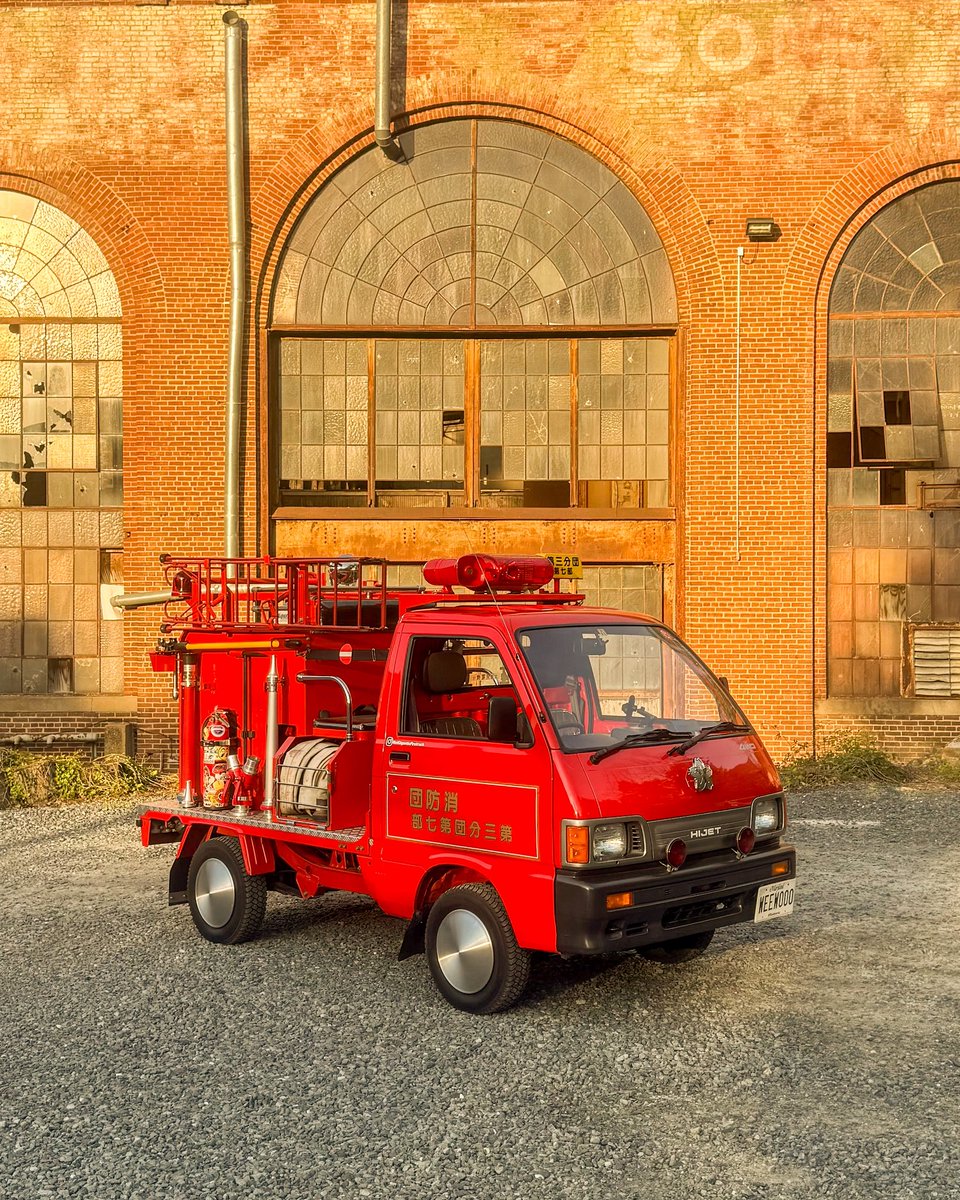 tuesdays are for tiny trucks