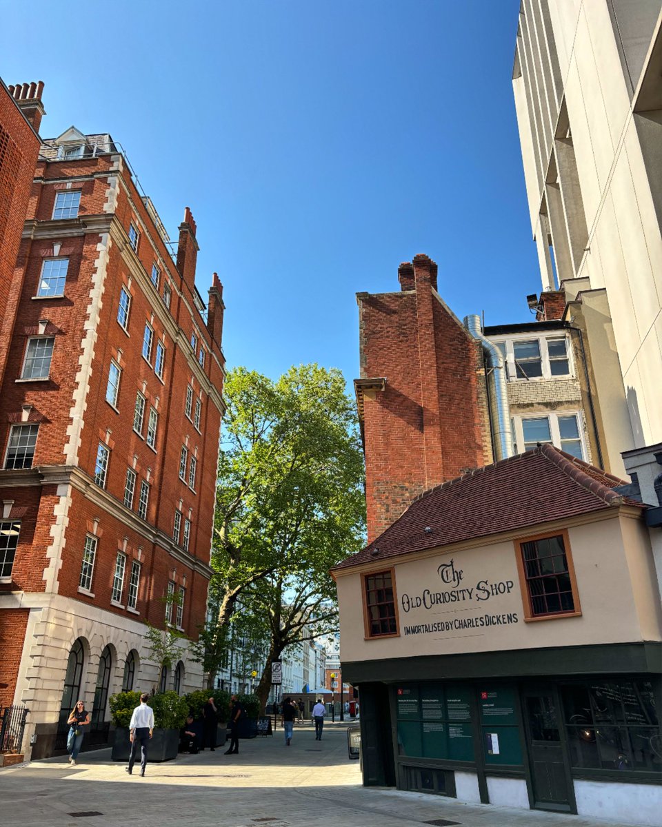 LSE100 (@thelsecourse) on Twitter photo It’s the first day of Spring Term here at LSE! Wishing everyone a happy term ahead ☀️ It’s the first day of Spring Term here at LSE! Wishing everyone a happy term ahead ☀️