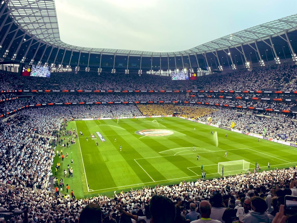 2 x TICKETS Spurs v C.Palace
South Stand. 
Block 325.   
Need to have CRN.   
DM me if interested.
<a href="/SpursTicketNews/">Spurs Tickets</a>