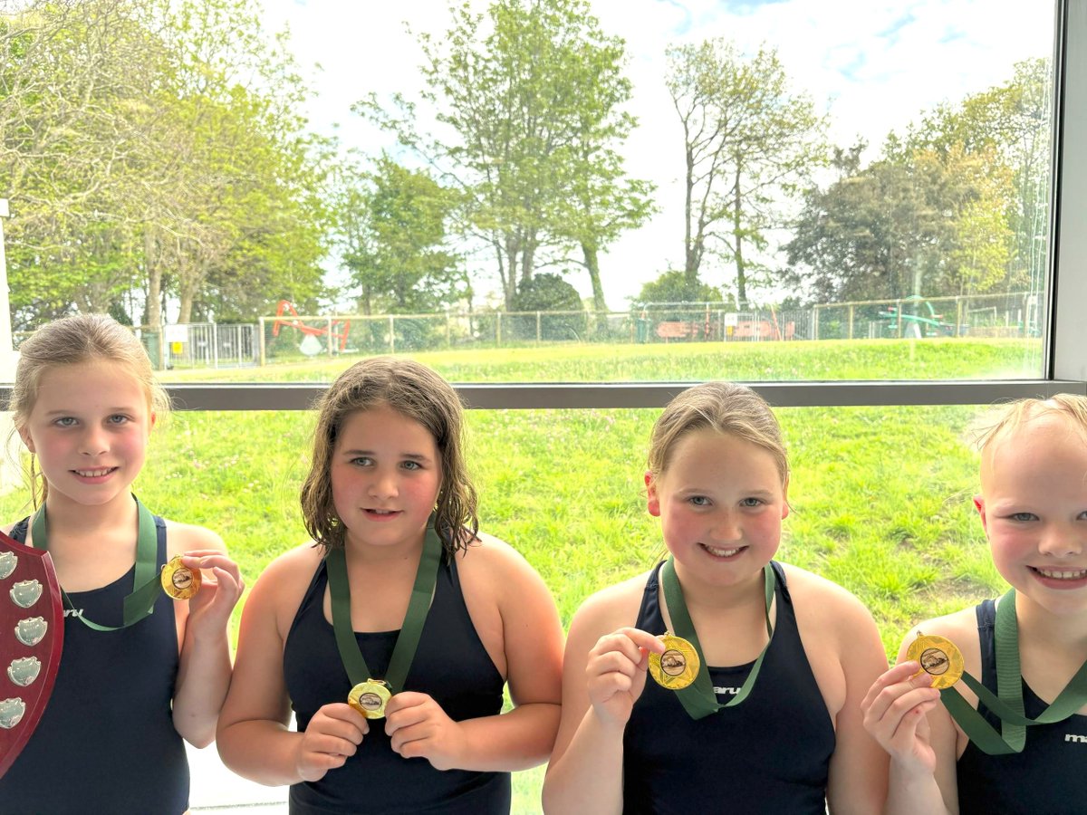 Congratulations to all the Junior Melrose girls for their excellent swimming in the recent House gala. Well done to Penelope, our Upper Junior champion, and Grace B and Beryl, our Lower Junior Champions.👏
Overall success going to:
1st Durand 
2nd Brock
3rd De Sausmarez
4th Carey