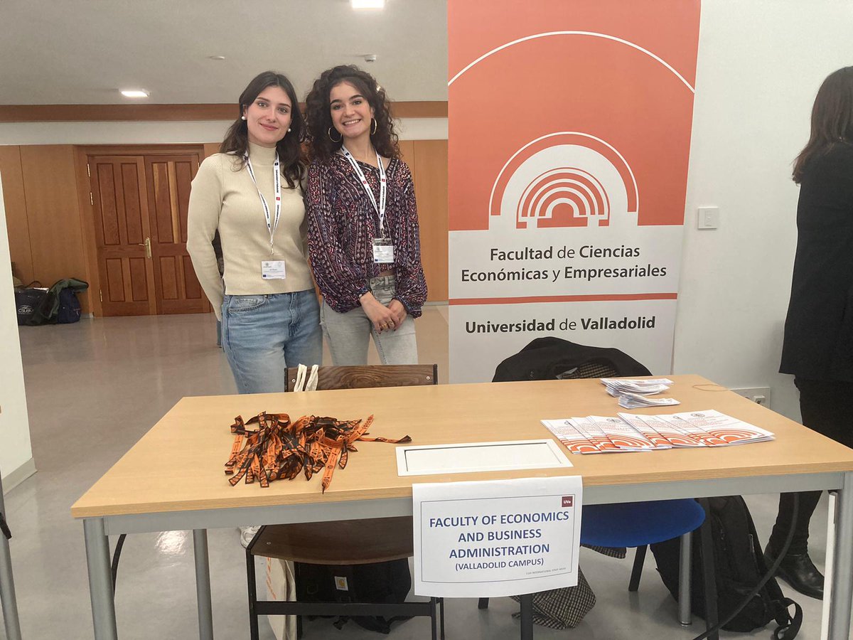 Económicas UVa (@economicas_uva) on Twitter photo Desde las 10:45, en el Ágora (Aulario INDUVa), está en marcha la XI International Staff Week <a href="/UVa_es/">Gabinete de Comunicación Universidad de Valladolid</a> . No podía faltar el stand de nuestra <a href="/economicas_uva/">Económicas UVa</a> en el que tanto nuestro Vicedecano, como Ana y Carmen de la Oficina, venderán nuestra oferta Internacional #somosECOUVa Desde las 10:45, en el Ágora (Aulario INDUVa), está en marcha la XI International Staff Week <a href="/UVa_es/">Gabinete de Comunicación Universidad de Valladolid</a> . No podía faltar el stand de nuestra <a href="/economicas_uva/">Económicas UVa</a> en el que tanto nuestro Vicedecano, como Ana y Carmen de la Oficina, venderán nuestra oferta Internacional #somosECOUVa