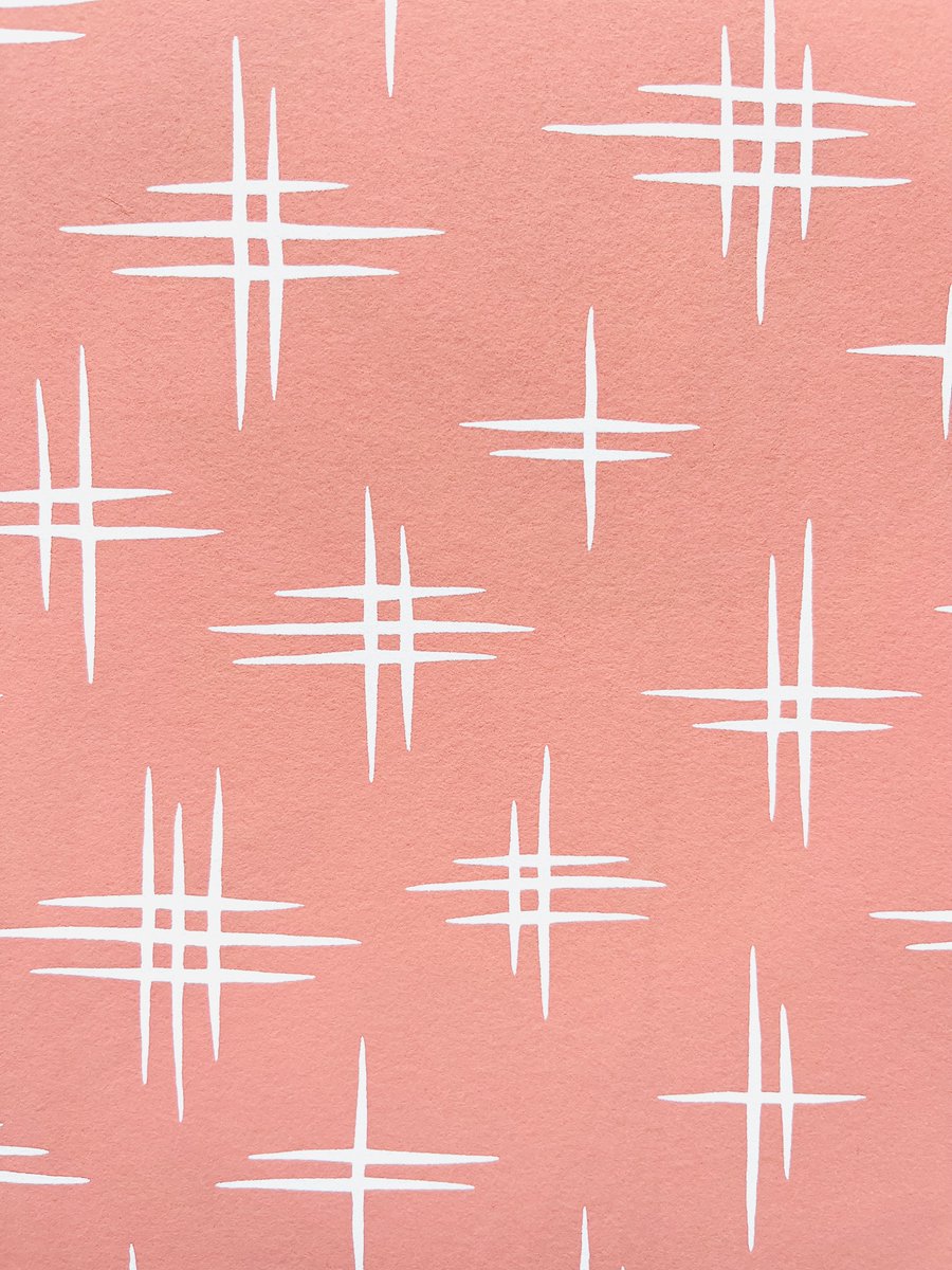 Limelight sundown…
Inspired by the Japanese Igeta crosshatch pattern and it’s star like shapes. The actual Igeta symbol depicts a well,  since a well is a source of water, it symbolises life and good fortune
#missprint #wallpaperinsipration #pinkwalls #crosshatch