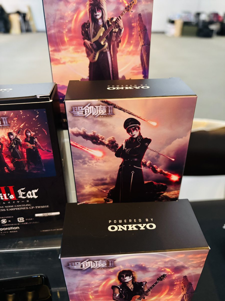 聖飢魔IIのミサ会場では、可能なら物販のONKYOコーナーに立ち寄ること