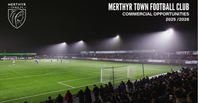 MerthyrTownFC's tweet photo. 🤝 𝟮𝟬𝟮𝟱/𝟮𝟲 𝗖𝗼𝗺𝗺𝗲𝗿𝗰𝗶𝗮𝗹 𝗢𝗽𝗽𝗼𝗿𝘁𝘂𝗻𝗶𝘁𝗶𝗲𝘀

We are excited to launch our 2025/26 Commercial Brochure, showcasing a wide-range of opportunities to get behind the Martyrs as they join the National League system. 

View the opportunities here ⬇️