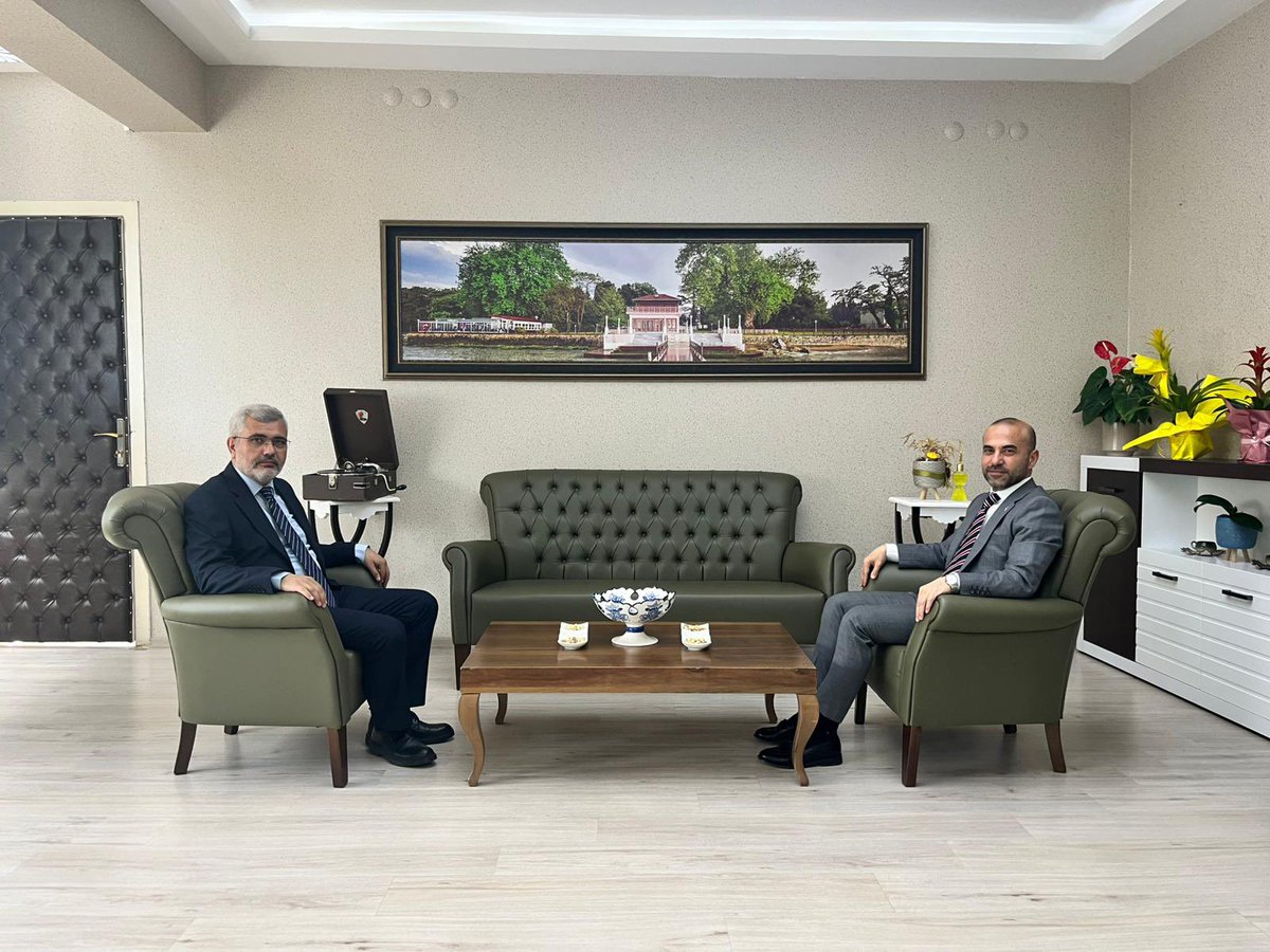Yalova İl Millî Eğitim Müdürlüğü (@yalovamem) on Twitter photo AK Parti Yalova İl Başkanı Umut GÜÇLÜ, İl Millî Eğitim Müdürümüz Aytekin YILMAZ’a iadeiziyarette bulundu.
Nazik ziyaretleri için teşekkür ederiz.
<a href="/tcmeb/">Millî Eğitim Bakanlığı</a> <a href="/Yusuf__Tekin/">Yusuf Tekin</a> <a href="/AytekinYILMAZ5/">Aytekin YILMAZ</a> AK Parti Yalova İl Başkanı Umut GÜÇLÜ, İl Millî Eğitim Müdürümüz Aytekin YILMAZ’a iadeiziyarette bulundu.
Nazik ziyaretleri için teşekkür ederiz.
<a href="/tcmeb/">Millî Eğitim Bakanlığı</a> <a href="/Yusuf__Tekin/">Yusuf Tekin</a> <a href="/AytekinYILMAZ5/">Aytekin YILMAZ</a>