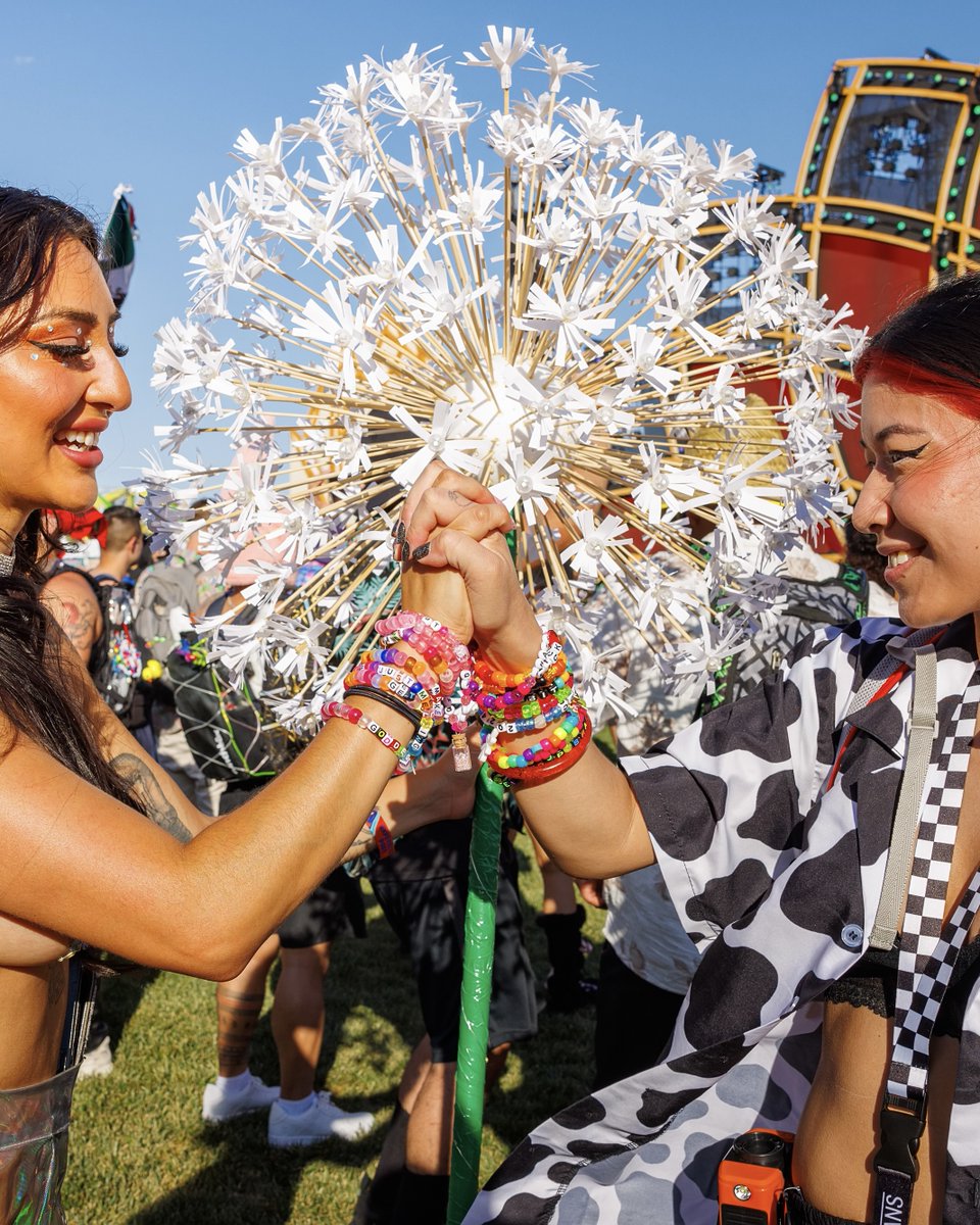 UnityxSphere's tweet image. Under a shared sky, with a collective love of rhythm and sense of wonder. Now, uniting as one—in UNITY. 🌐
Drop your favorite memory from an Insomniac or Tomorrowland event that changed your life forever. ✨