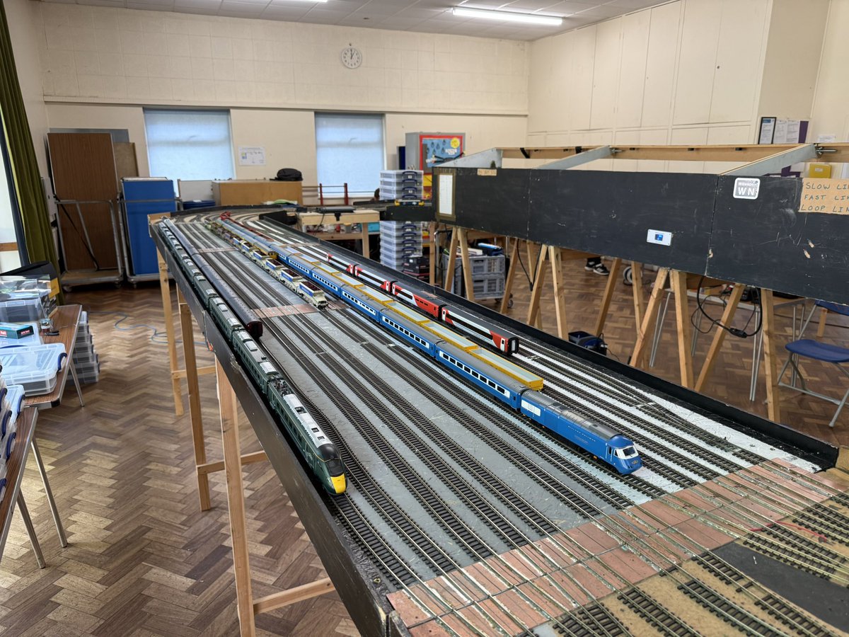 scrapworthend's tweet photo. Acton Parkway was up for testing at the weekend after the rewire. One thing that was obvious was that the fiddle yard isn’t in great shape and sits lower than the scenic side, adjustable feet will be added but a full new fiddle yard will be built. 

#TMRGUK https://t.co/XFvILkCnmt