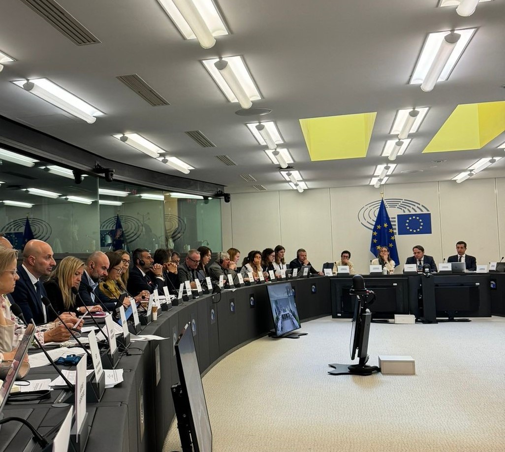 Engaged in a constructive discussion with co-legislators this morning at the trilogue on New Genomic Techniques (NGTs), aimed at advancing EU agriculture with innovative tools to enhance competitiveness, autonomy, and safety for farmers, breeders, and consumers.