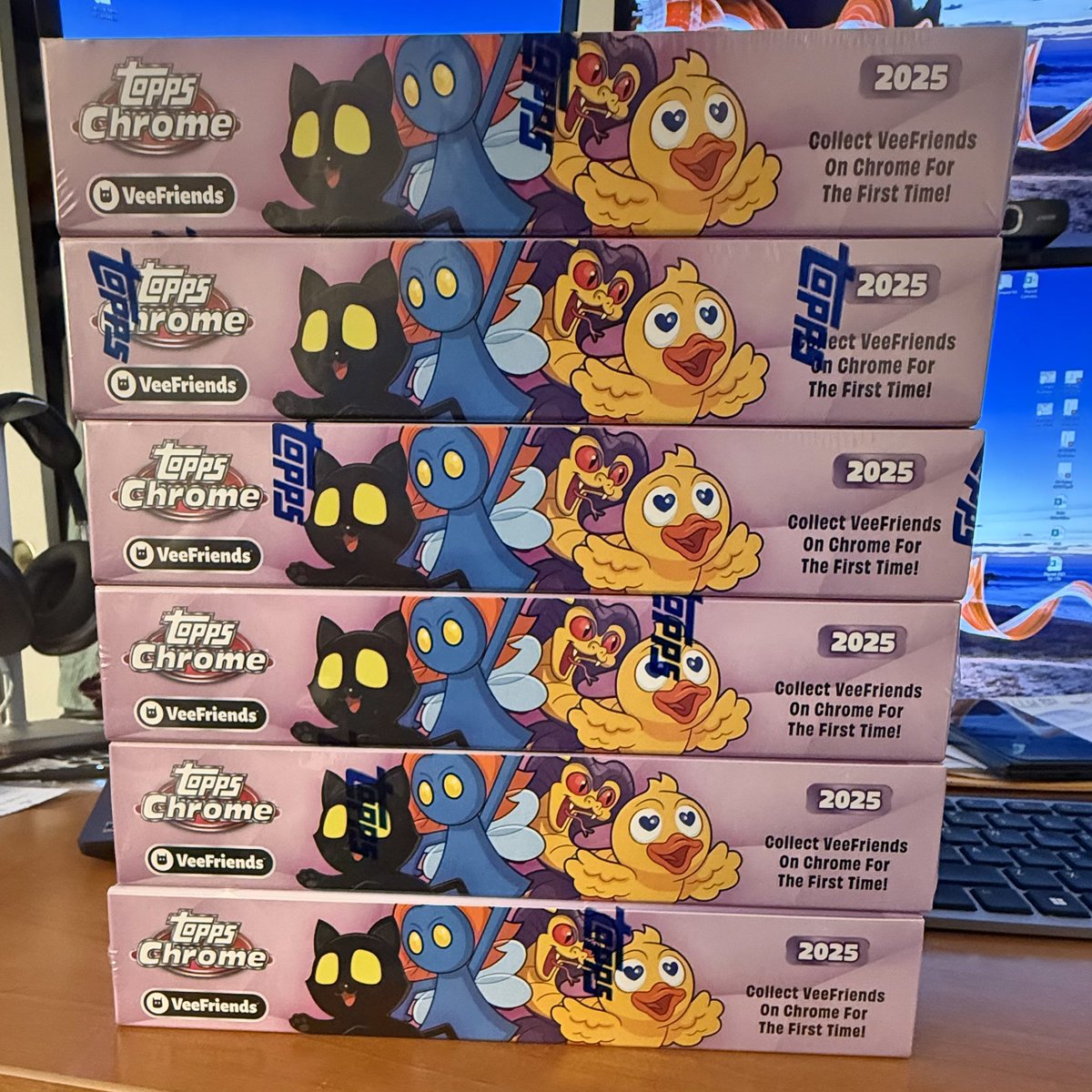 Everyone is over here posting pictures of their <a href="/Topps/">Topps</a> Chrome <a href="/veefriends/">VeeFriends</a> boxes and I’m just like…..

……damn, look how red meat gets after only 2 days in the dry ager…

Also, my boxes came in today. Good thing I held onto those series 1.