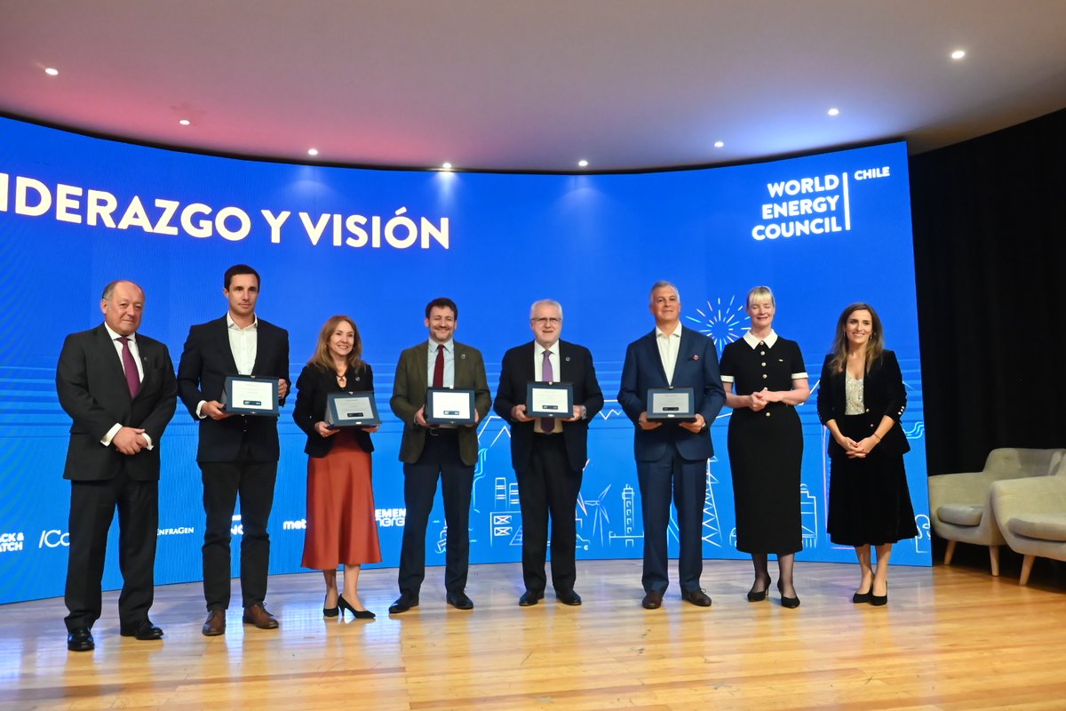 World Energy Council (WEC) Chile (@wec_chile) on Twitter photo 🎉 Para celebrar los 10 años de <a href="/WEC_Chile/">World Energy Council (WEC) Chile</a>, ¡tiramos la casa por la ventana! Con más de 200 invitados y una comunidad energética comprometida, conmemoramos una década de trabajo colaborativo.
Gracias por acompañarnos en este camino. ¡Vamos x + energía + diálogo y + futuro! 🎉 Para celebrar los 10 años de <a href="/WEC_Chile/">World Energy Council (WEC) Chile</a>, ¡tiramos la casa por la ventana! Con más de 200 invitados y una comunidad energética comprometida, conmemoramos una década de trabajo colaborativo.
Gracias por acompañarnos en este camino. ¡Vamos x + energía + diálogo y + futuro!