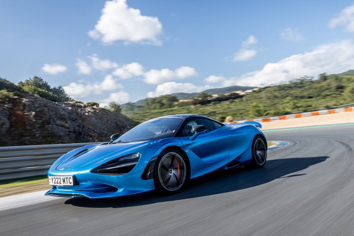 McLaren’s 750S continues its streak of domination, earning Top Gear Magazine’s 2024 Performance Car of the Year title after impressing at Speed Week. At CC Auto Club, we think this win is more than just a trophy—it’s a sign. ccautoclub.com/2025/05/06/mcl…
