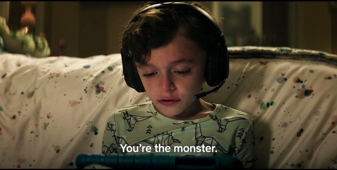 JillianRae729's tweet photo. Well this turned out exactly how Love said it would. @YouNetflix 
#YouNetflix #Youseason5 https://t.co/5TOqS3DgYn