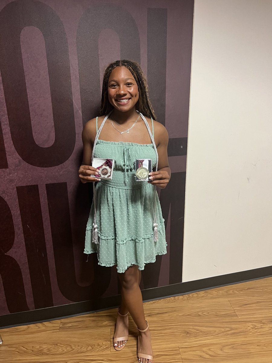 KhamariHall2025's tweet image. I received my Summa Cum Laude chords, scholarships, and awards last night during my senior award ceremony. @IG_Jackson18u @KcJackson00 @RazorbackSB @clearcreeksb