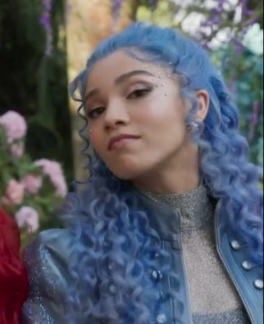 bakersfilm's tweet photo. CHLOE CHARMING YOU HAVE NO IDEA HOW MUCH I MISSED YOU MY BABANABAYYYYYYYYYY https://t.co/2kBFZqtKp5