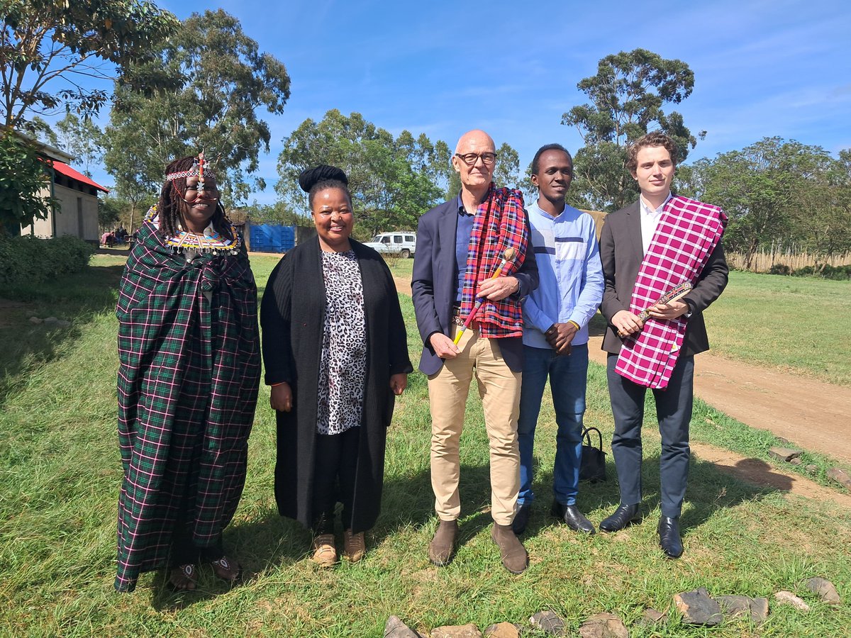 The Five Foundation (@thefivefound) on Twitter photo Fantastic for our partner <a href="/SamburuGirlsFDN/">Samburu Girls FDN</a> to welcome <a href="/NorwayAmbKenya/">Gunnar Andreas Holm 🇳🇴</a> <a href="/NorwayInKenya/">Norway in Kenya</a> to learn more more about the work we fund together through <a href="/GPtoEndFGM/">UNFPA-UNICEF JP to End Female Genital Mutilation</a>. Grassroots activism is central to #EndFGM! Thank you for your visit! #HERAfrica Fantastic for our partner <a href="/SamburuGirlsFDN/">Samburu Girls FDN</a> to welcome <a href="/NorwayAmbKenya/">Gunnar Andreas Holm 🇳🇴</a> <a href="/NorwayInKenya/">Norway in Kenya</a> to learn more more about the work we fund together through <a href="/GPtoEndFGM/">UNFPA-UNICEF JP to End Female Genital Mutilation</a>. Grassroots activism is central to #EndFGM! Thank you for your visit! #HERAfrica