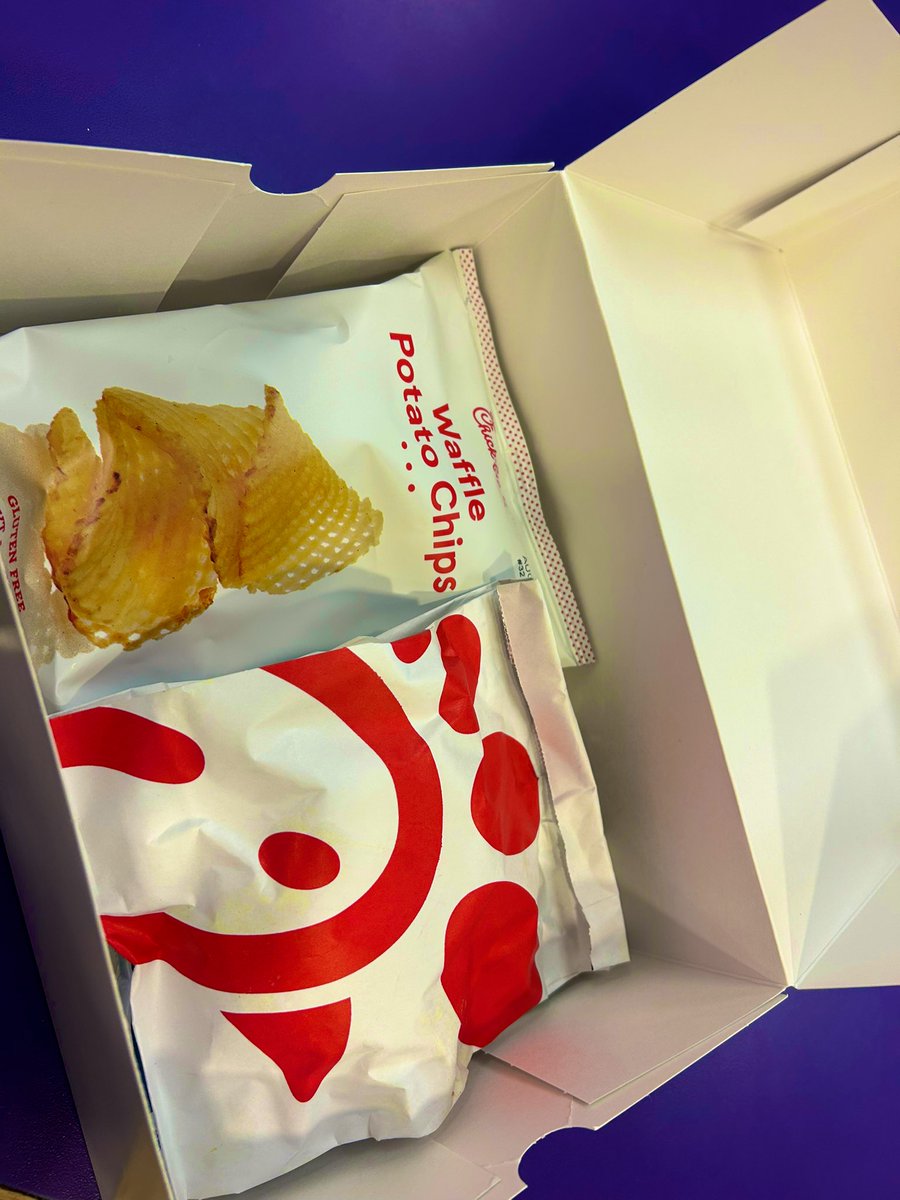 Thank you <a href="/BrightonVA/">Brighton Elementary</a> for the delicious Monday lunch! 🐝