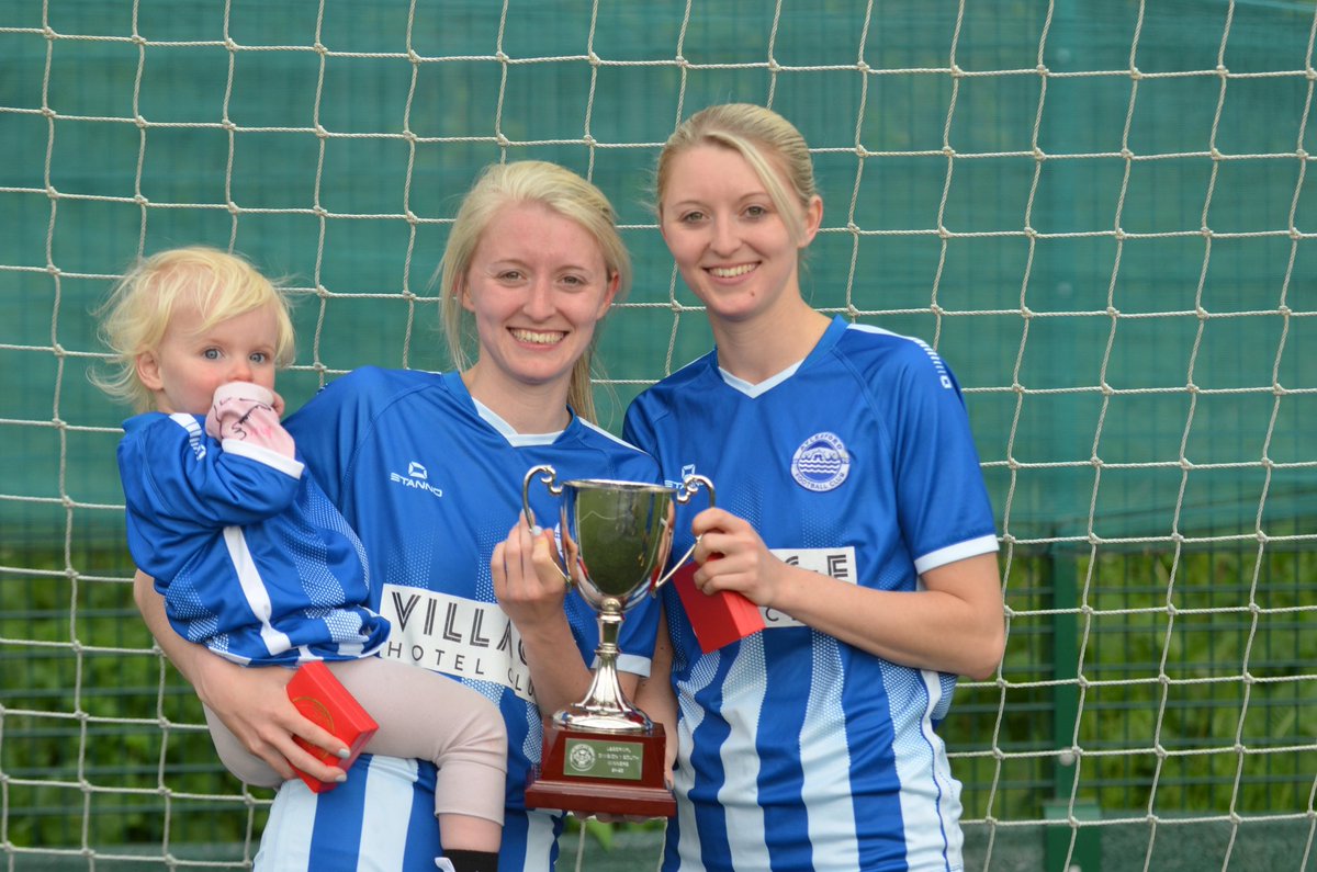 BeckyBurnham1's tweet photo. LEAGUE CHAMPIONS!! 🥳🏆💙

@AylesfordLFC @aylesford_fc https://t.co/0u9In0Hjbo