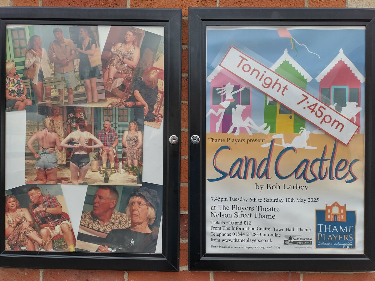 #OpeningNight
Tonight we open our run of Sand Castles by Bob Larbey, bringing the seaside to #Thame (if only for five nights).
thameplayers.co.uk/events/sand-ca…