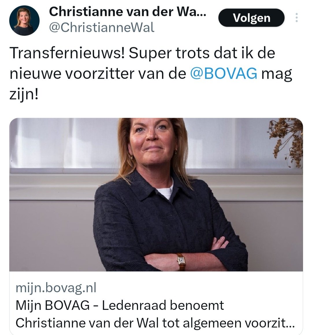 BertvanVondel's tweet photo. Waarom zitten er altijd mensen op functies die nergens verstand van hebben?  Christianne  van der Wal #voorzitter van de #Bovag. Hahahahaha🤣🤣🤣🙈 https://t.co/JmZBoTGlVx