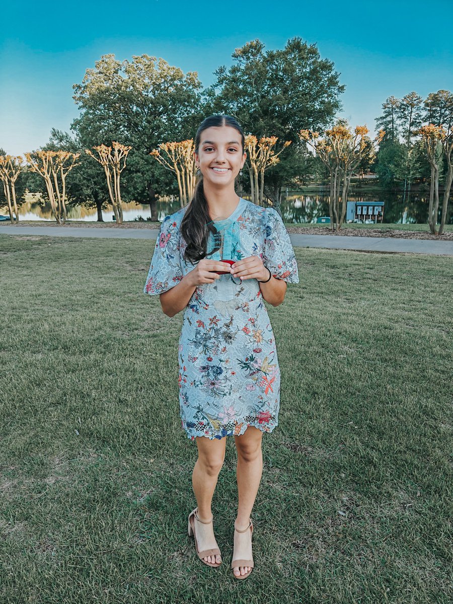 I am honored to have received the Timothy Award! Given to one boy and one girl from each grade, this award honors students who live out MPCS' mission: servant leaders who love God, love others and walk in Truth. Thank you!!!