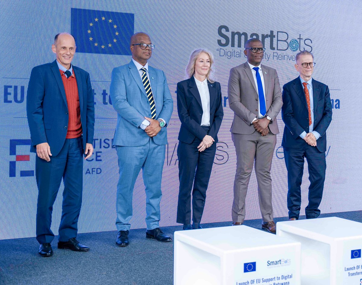 Today as #TeamEurope we launched #DigitalTransformation program in Botswana - a core pillar of EU’s partnership with <a href="/BWGovernment/">Botswana Government</a> 🇧🇼🇪🇺🇪🇪🇫🇮🇫🇷

Botswana has the potential to become a regional digital hub and a leader for digital, innovation and skills development in Africa 🌍