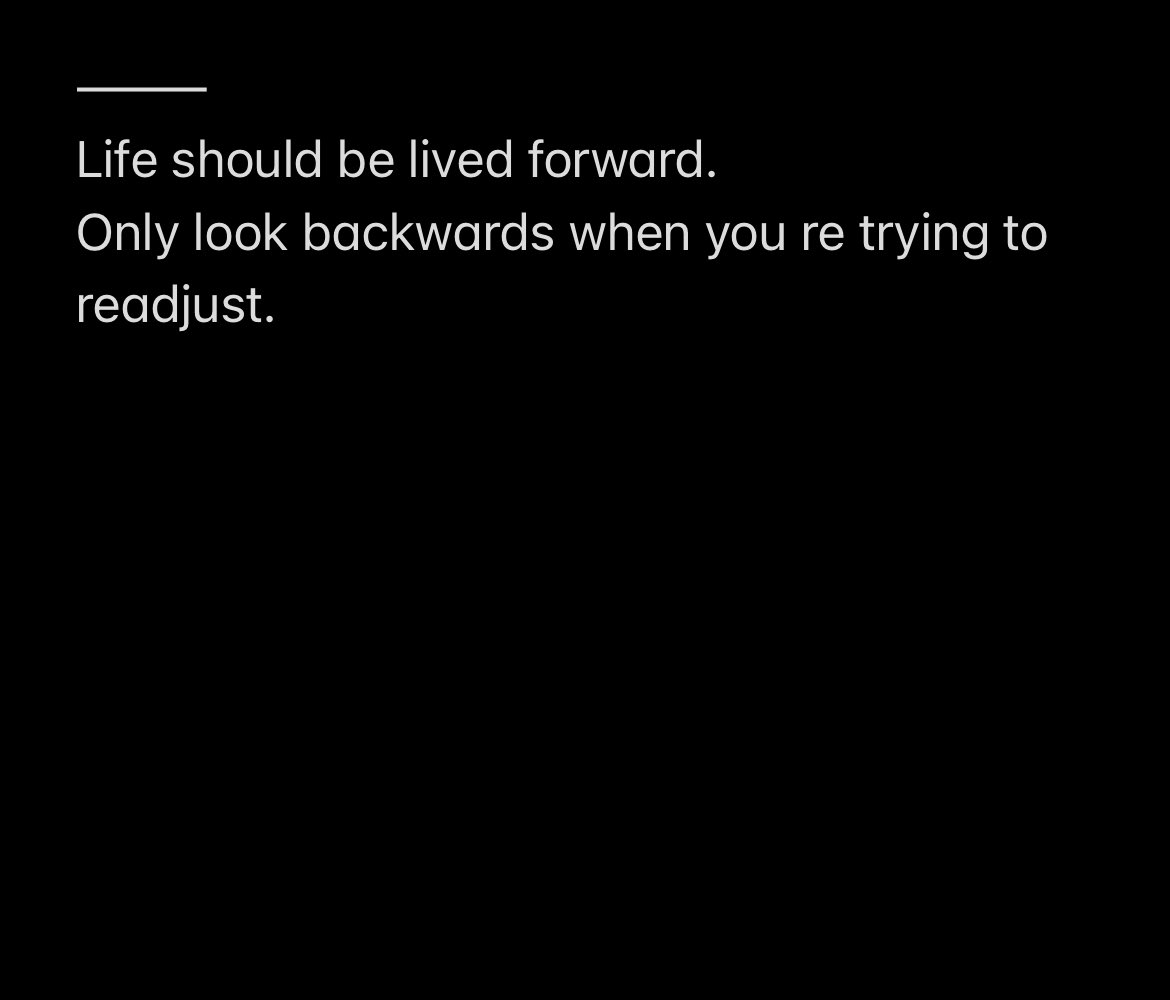 thisisossa's tweet image. the windshield is bigger than the rear view mirror.