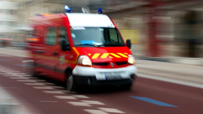 🔴 ALERTE INFO
Grasse: un enfant de deux ans meurt après une chute du 8e étage
l.bfmtv.com/XfIj