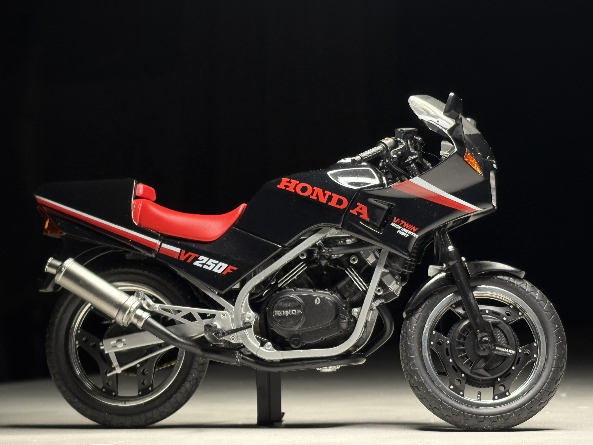 最安値，正規品 ☆ホンダ☆VT250F☆MC08☆シングルシートカウル☆D-