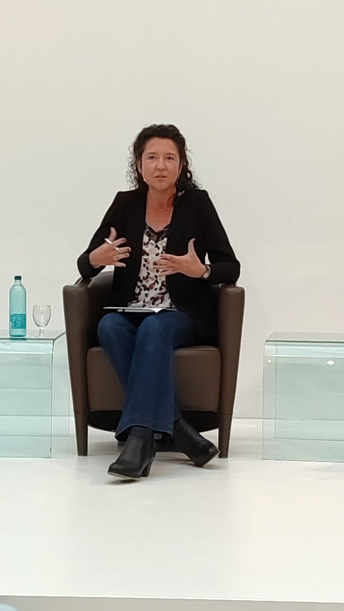 Associació Catalana de Comunicació Científica (@accc_) on Twitter photo Comença la taula rodona ”Quin impacte té el biaix de gènere en ciència" organitzat pel grup de perspectiva de gènere en la ciència de l'ACCC al <a href="/parlamentcat/">Parlament de Catalunya</a>. Marta Pulido, membre de la Junta de l'ACCC, modera l'acte. Comença la taula rodona ”Quin impacte té el biaix de gènere en ciència" organitzat pel grup de perspectiva de gènere en la ciència de l'ACCC al <a href="/parlamentcat/">Parlament de Catalunya</a>. Marta Pulido, membre de la Junta de l'ACCC, modera l'acte.