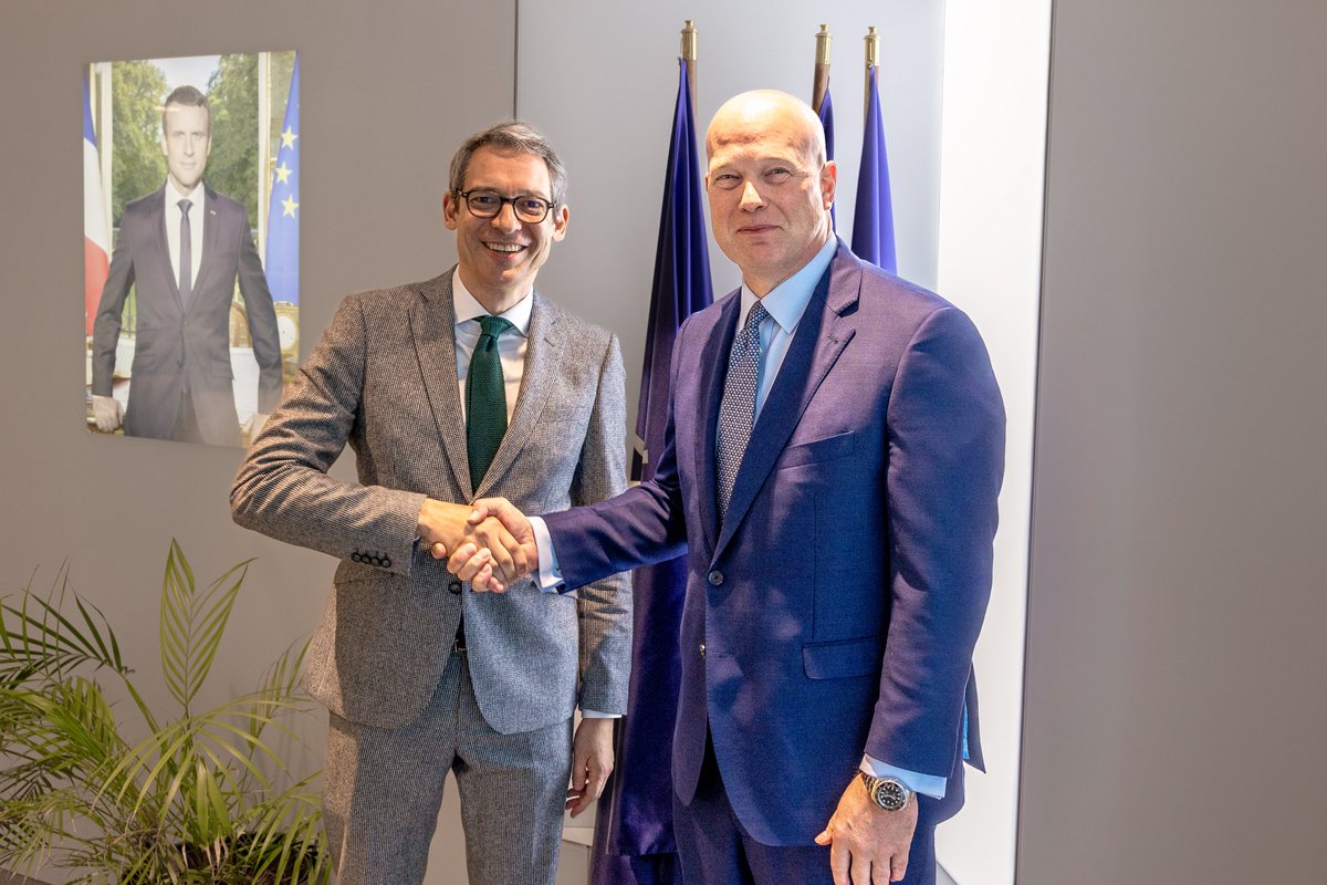 U.S. Ambassador to NATO (@usambnato) on Twitter photo NATO speaks English and French, but our true common language with our Ally <a href="/FranceOTAN/">La France à l'OTAN</a> is unity.
Met Ambassador David Cvach to discuss Europe’s push for 5% defense spending to ensure ready, lethal forces and stronger deterrence. #NATO #NousSommeslOTAN
cc: <a href="/USEmbassyFrance/">U.S. Embassy France</a> NATO speaks English and French, but our true common language with our Ally <a href="/FranceOTAN/">La France à l'OTAN</a> is unity.
Met Ambassador David Cvach to discuss Europe’s push for 5% defense spending to ensure ready, lethal forces and stronger deterrence. #NATO #NousSommeslOTAN
cc: <a href="/USEmbassyFrance/">U.S. Embassy France</a>