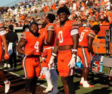 Elijah Peake (@_etrain1353) on Twitter photo AGTG✞ im blessed to receive an ⭕️ffer from Bowling Green
<a href="/CoachCraw_/">Josh Crawford</a> <a href="/CoachClyde96/">Clyde Simmons</a> <a href="/Madhousefit/">Madhouse Training</a> <a href="/we2_football/">Wetumpka Football</a> <a href="/CoachMorton28/">Marvin Morton</a> <a href="/TheCoachBear48/">BEAR Woods</a> <a href="/CoachFagan_5/">Coach Fagan</a> AGTG✞ im blessed to receive an ⭕️ffer from Bowling Green
<a href="/CoachCraw_/">Josh Crawford</a> <a href="/CoachClyde96/">Clyde Simmons</a> <a href="/Madhousefit/">Madhouse Training</a> <a href="/we2_football/">Wetumpka Football</a> <a href="/CoachMorton28/">Marvin Morton</a> <a href="/TheCoachBear48/">BEAR Woods</a> <a href="/CoachFagan_5/">Coach Fagan</a>