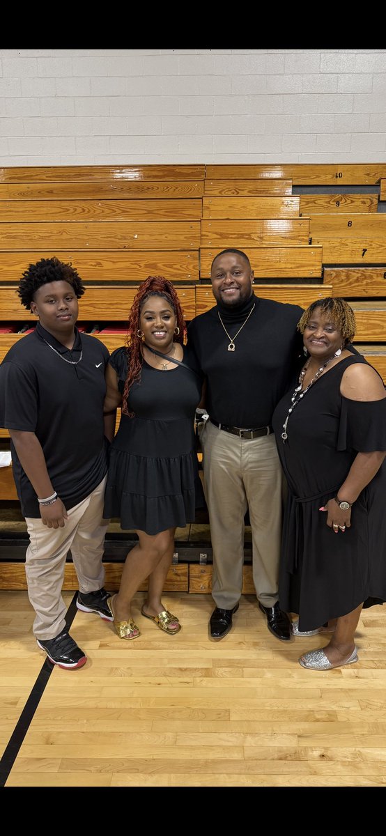 Had a great time celebrating the Wolfies at Newberry College last night! Great school. And one hell of a group of STUDENT-athletes! 🐺