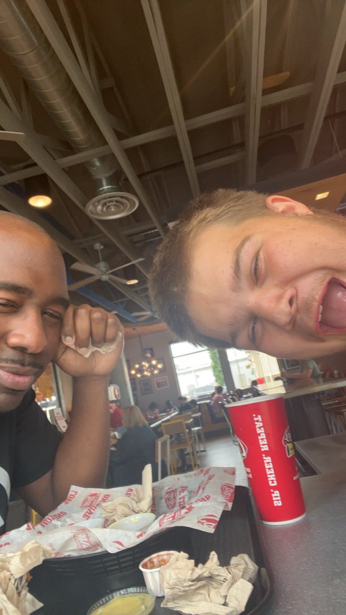 Calvin Head tweet media