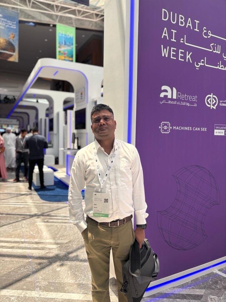 sdeievent's tweet image. smartData fosters global exposure by enabling smarTians to participate in international conferences.
Our recent presence in the UAE provided valuable insights into regional industry dynamics and evolving technological needs.    #LeverageKnowledge #RightTechnique
