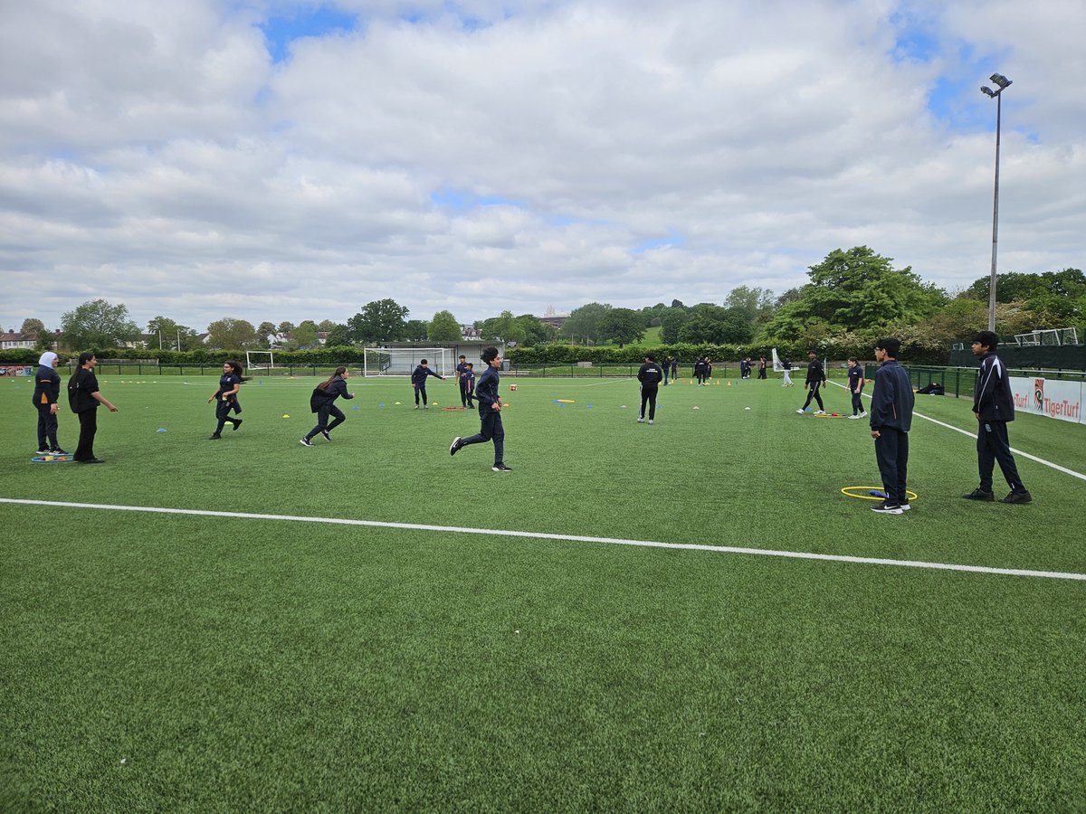 KingsburyHigh's tweet image. Our year 12 #YoungAmbassadors led at the Brent Youth Engagement Conference today! Students from across the borough were asked their opinions on barriers to participation in sport and physical activity and own these could be overcome #YST