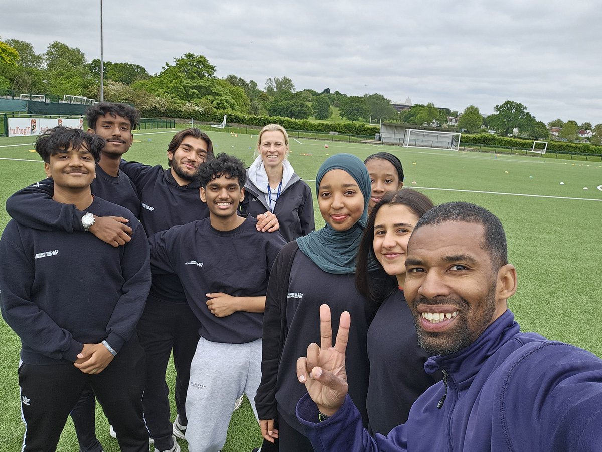 KingsburyHigh's tweet image. Our year 12 #YoungAmbassadors led at the Brent Youth Engagement Conference today! Students from across the borough were asked their opinions on barriers to participation in sport and physical activity and own these could be overcome #YST
