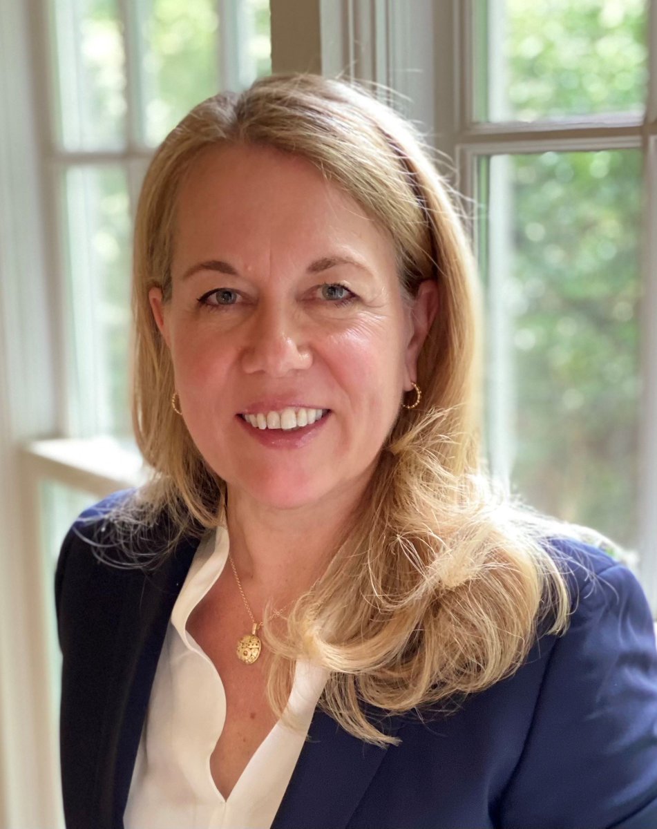 Cancer Grand Challenges (@cancergrand) on Twitter photo 🎉 Huge congratulations to Prof. Cath Bollard, co-lead of #CancerGrandChallenges team NexTGen, on her appointment as Senior Vice President and Chief Research Officer at <a href="/ChildrensNatl/">Children's National Hospital 🏥</a>!
We’re proud to have such an outstanding leader in our community. 👏✨ 🎉 Huge congratulations to Prof. Cath Bollard, co-lead of #CancerGrandChallenges team NexTGen, on her appointment as Senior Vice President and Chief Research Officer at <a href="/ChildrensNatl/">Children's National Hospital 🏥</a>!
We’re proud to have such an outstanding leader in our community. 👏✨