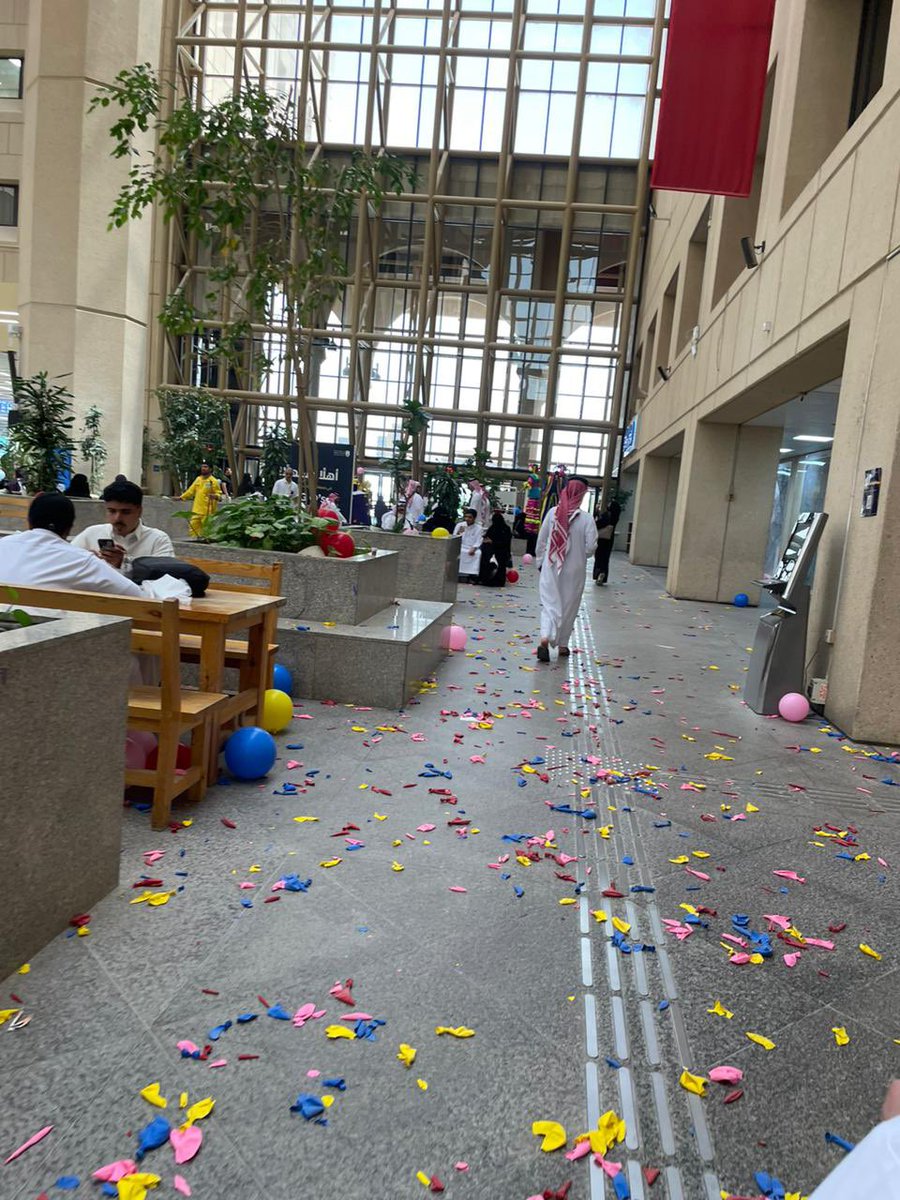 يوم ممتع بكل تفاصيله عشته في متنفس الطلبة 3
شكرًا <a href="/KSUstuactivity/">إدارة الأنشـطـة الطـلابـيـة</a> و <a href="/_KSU/">جامعة الملك سعود</a> على هالفعالية الجميلة اللي كانت فعلاً متنفس حقيقي لنا🤍
#جامعة_الملك_سعود #متنفس_الطلبة3