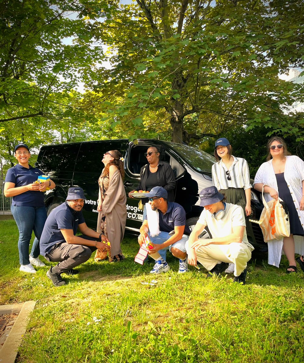 Week-end prolongé peut rimer avec mobilité décarbonée ! 🚐🌱 Et si, pour les prochains ponts de mai et juin, vous troquiez la voiture familiale ou le covoiturage pour louer ... un #van hydrogène ?

Réservez dès maintenant votre van #hydrogène sur 👉 rent.hysetco.com