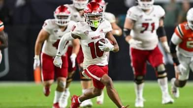 Ryan Richmond-McDavis (@ryandmcdavis) on Twitter photo #AGTG After a great conversation with <a href="/ACruse15/">Andy Cruse</a>, I am Blessed to announce that I have received my first D1 offer from… Miami of Ohio 🔴 ⚪️ #HDKW <a href="/BrennanSpain/">Coach Spain</a> <a href="/RitterPrep/">Cardinal Ritter College Prep Football</a> <a href="/JPRockMO/">JP Rock</a> <a href="/DemetricDWarren/">Demetric D. Warren</a>
<a href="/ChadSimmons_/">ChadSimmons</a> <a href="/GregSmithRivals/">Greg Smith</a> #AGTG After a great conversation with <a href="/ACruse15/">Andy Cruse</a>, I am Blessed to announce that I have received my first D1 offer from… Miami of Ohio 🔴 ⚪️ #HDKW <a href="/BrennanSpain/">Coach Spain</a> <a href="/RitterPrep/">Cardinal Ritter College Prep Football</a> <a href="/JPRockMO/">JP Rock</a> <a href="/DemetricDWarren/">Demetric D. Warren</a>
<a href="/ChadSimmons_/">ChadSimmons</a> <a href="/GregSmithRivals/">Greg Smith</a>