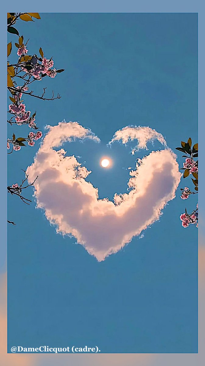 ✒️  Quand le ciel sait parler d'amour.

#6mots
.