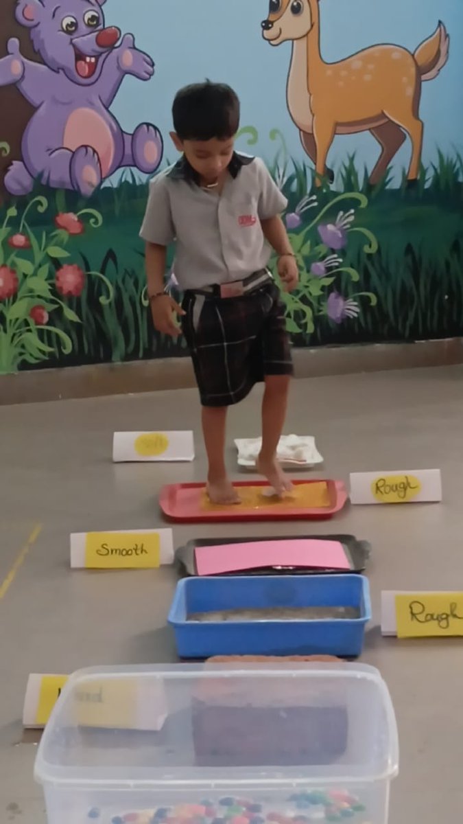 ODM_Intl_GRG's tweet photo. 👣 Feel. Discover. Learn!

Our tiny tots took a joyful Texture Walk, exploring the world beneath their feet—soft, rough, bumpy, and everything in between! Each step was a playful dive into sensory learning and discovery. 🌈🧠

#TextureWalk #SensoryExploration #TinyToesBigSteps https://t.co/YQLajBasAo