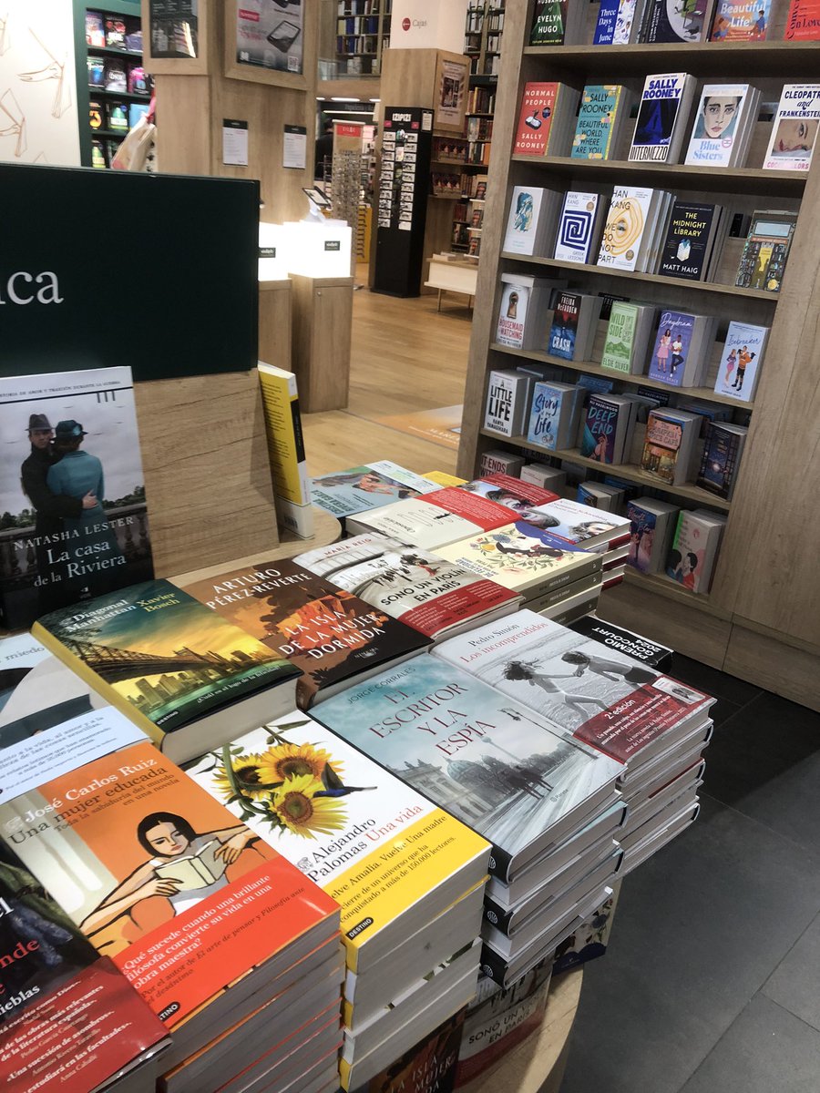 Jorge Corrales (@yosoycorra) on Twitter photo Si has visto a un tipo con gafas llorando frente a la mesa de Best Sellers de <a href="/casadellibro/">Casa del Libro</a> de Gran Vía… era yo.
Detrás de esas lágrimas hay dos años de trabajo, muchos sacrificios, noches sin dormir y días de felicidad plena, como hoy.
Mañana estará en todas las librerías. Si has visto a un tipo con gafas llorando frente a la mesa de Best Sellers de <a href="/casadellibro/">Casa del Libro</a> de Gran Vía… era yo.
Detrás de esas lágrimas hay dos años de trabajo, muchos sacrificios, noches sin dormir y días de felicidad plena, como hoy.
Mañana estará en todas las librerías.