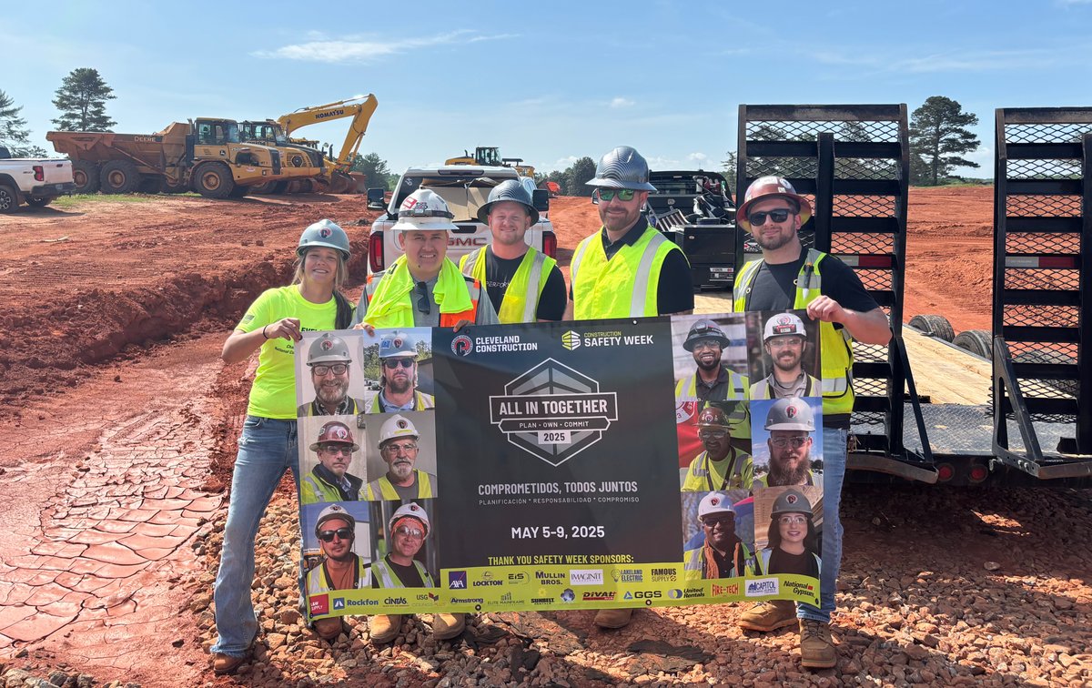 CCI_Contractors's tweet photo. Our team at the Carolina Camp Cedar and RV Park project in Pickens County, South Carolina come together around our #ConstructionSafetyWeek banner to show their commitment to building safely. #MakeItTrue @SafetyWeek_2025 https://t.co/P8QhrptJti