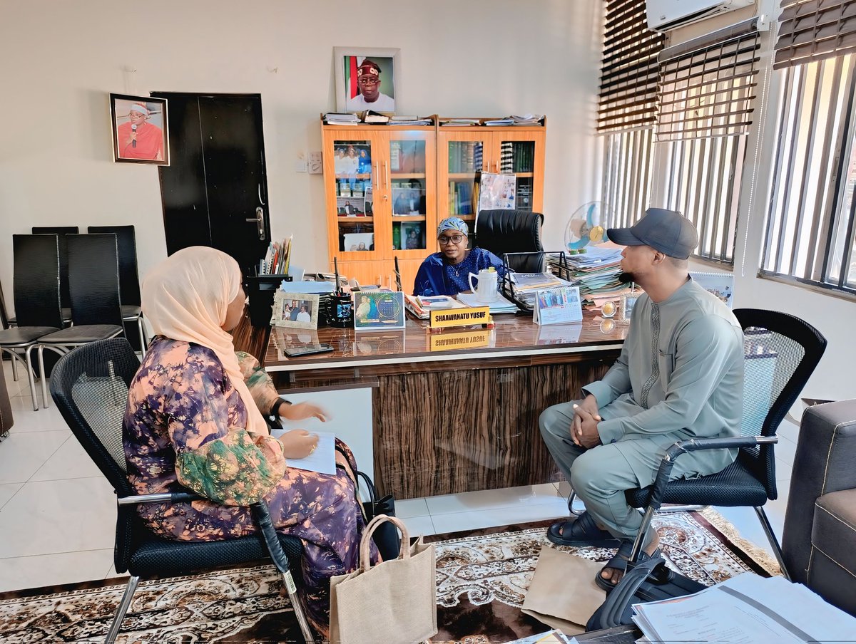 womenfundng's tweet image. Advocating for change! 🚺💪 
@womenfundng meets with Bauchi State Ministry of Justice to push for 35% Affirmative Action implementation. The Attorney General is ably represented by Dir. Sha'awanatu Yusuf, DPP
#TIGN
#Affirmativeaction
@OpenSocietyAfr 
@BeebbeeA 
@wipfng 
@wfm917