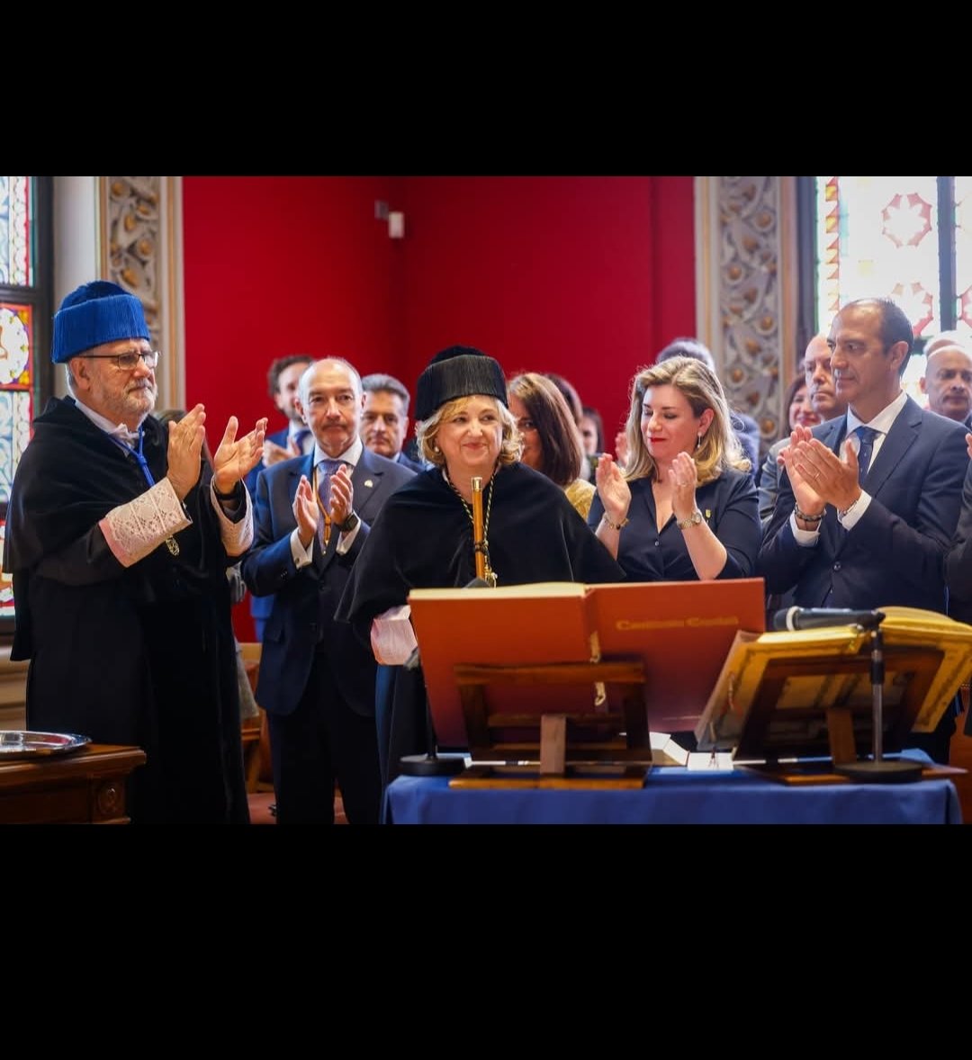 Ayer el Director de la EUP #Teruel estuvo presente en la toma de posesión de Rosa Bolea como nueva Rectora de la Unizar. 
Deseamos a la Rectora mucho acierto en esta etapa. Desde la EUPT estaremos a su disposición para contribuir a la mejora continua de nuestra Universidad.