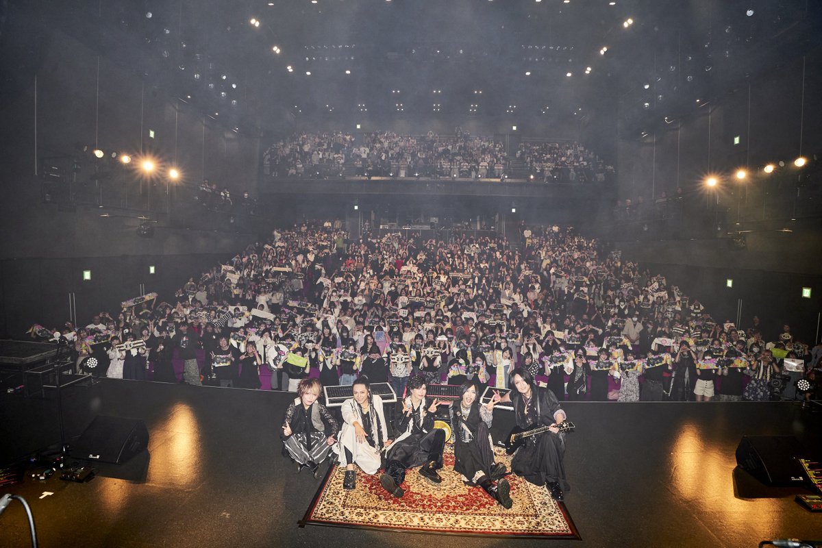 ayabie20th's tweet photo. #彩冷える「五片の忘れ雪」ツアーファイナル

EX THEATER ROPPONGI

21年間どうもありがとうございました！ https://t.co/yMUJq67O5X
