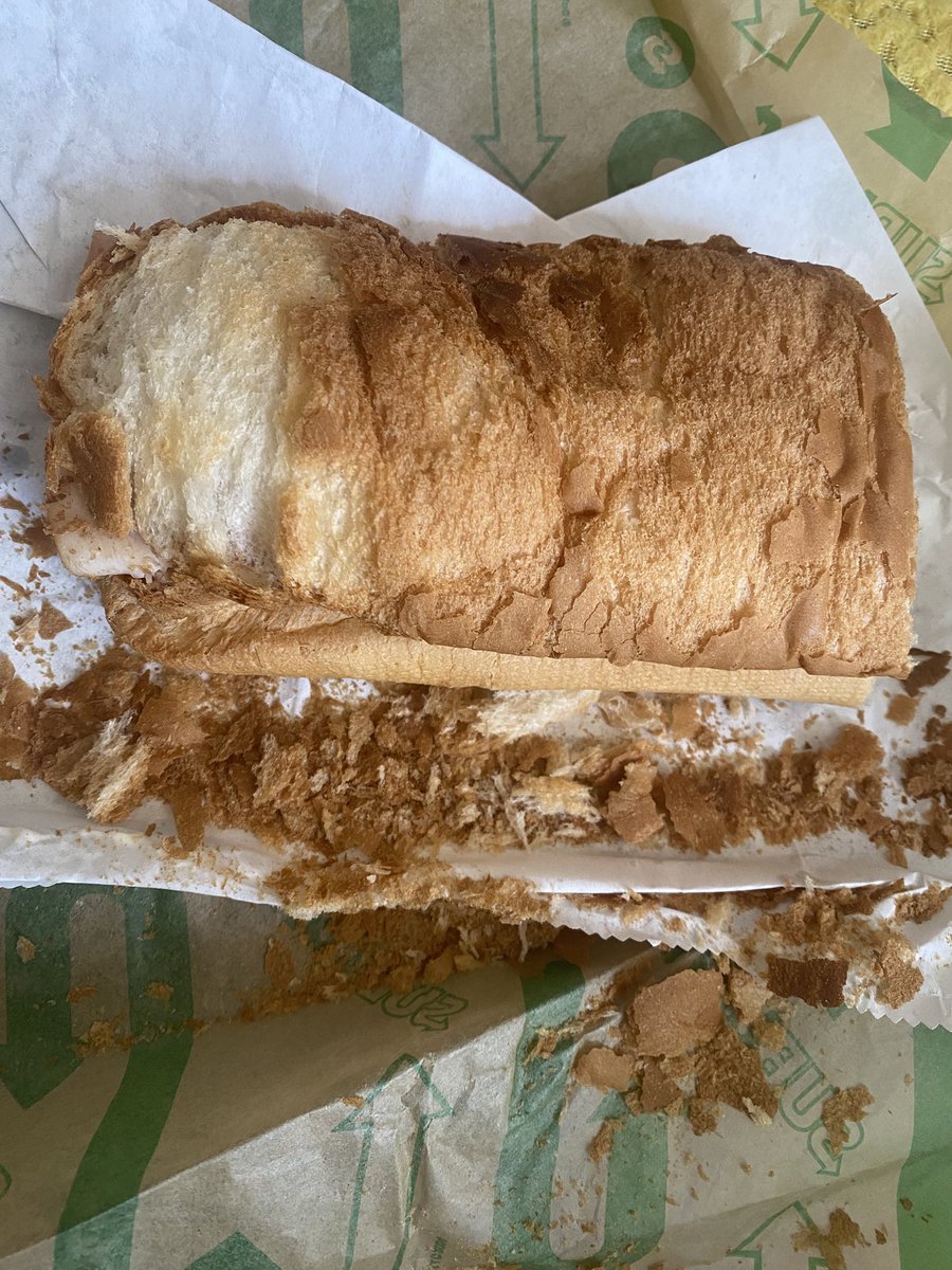 DaviniaAbruzzi's tweet photo. when you ask for Italian NOT toasted… they don’t toast it but burnt it when baking instead 🤦🏻‍♀️@SubwayUK https://t.co/18kQDXCG7z